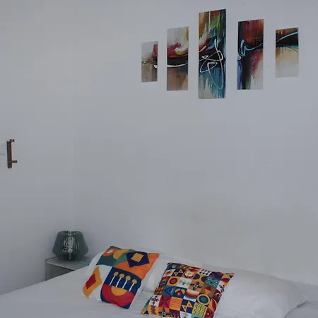 Casa de hóspedes Urban 2*