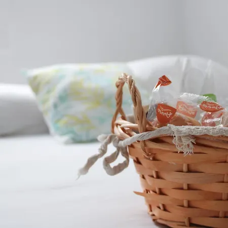 招待所 Urban 阿威罗