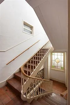 招待所 Urban 阿威罗