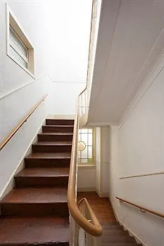 Urban 2* אבאירו