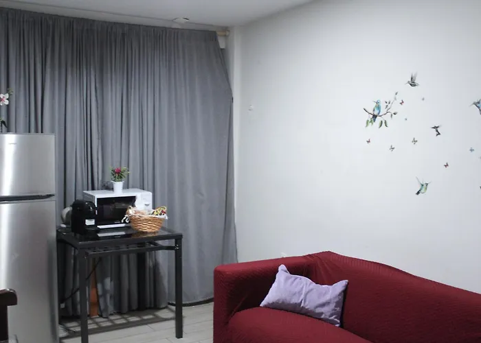 Urban בית הארחה אבאירו