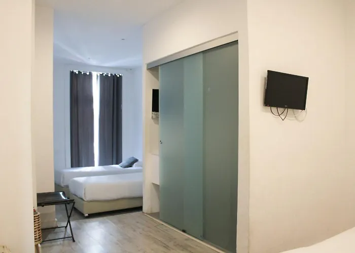 בית הארחה Urban 2*