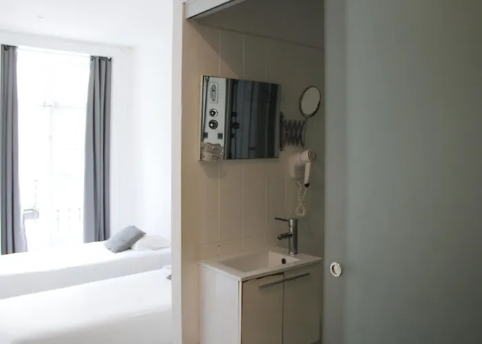 Urban בית הארחה אבאירו