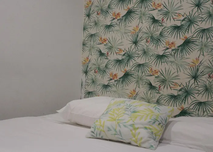 בית הארחה Urban 2*