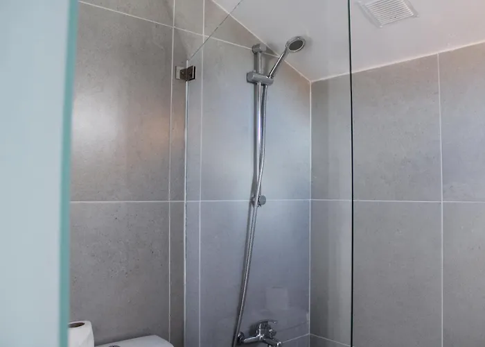 Urban בית הארחה אבאירו