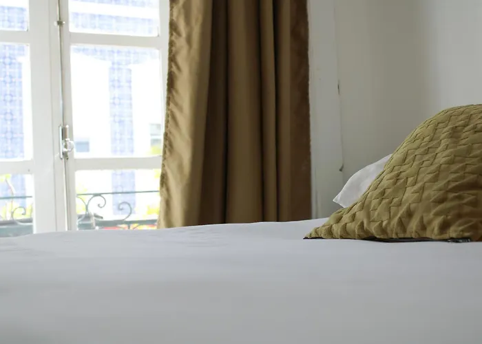 Urban 招待所 阿威罗