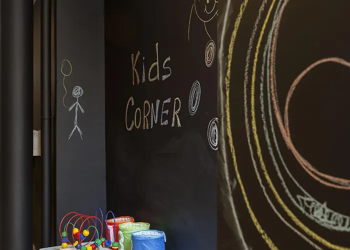 Urban 招待所 阿威罗